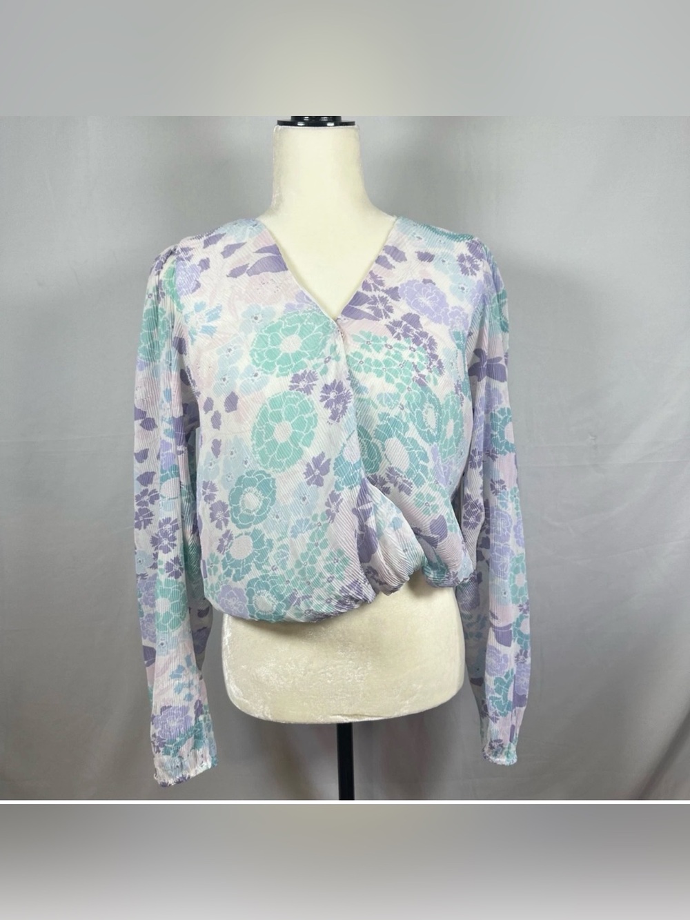Midnight Sky Pastel Retro Floral Puff Sleeve Crop Blouse Top - Size M